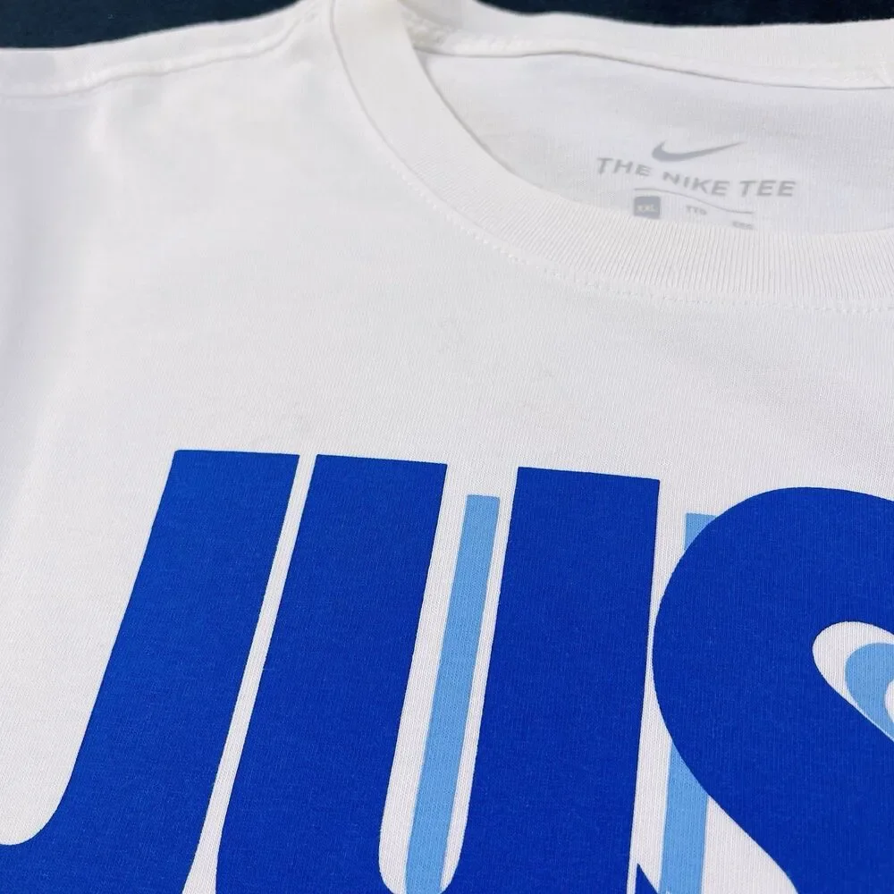 Nike The Nike Tee 